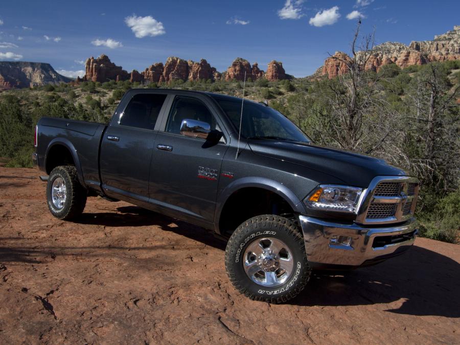  Dodge Ram 2500 Power Wagon Laramie 2014 года  (фото 8 из 9)